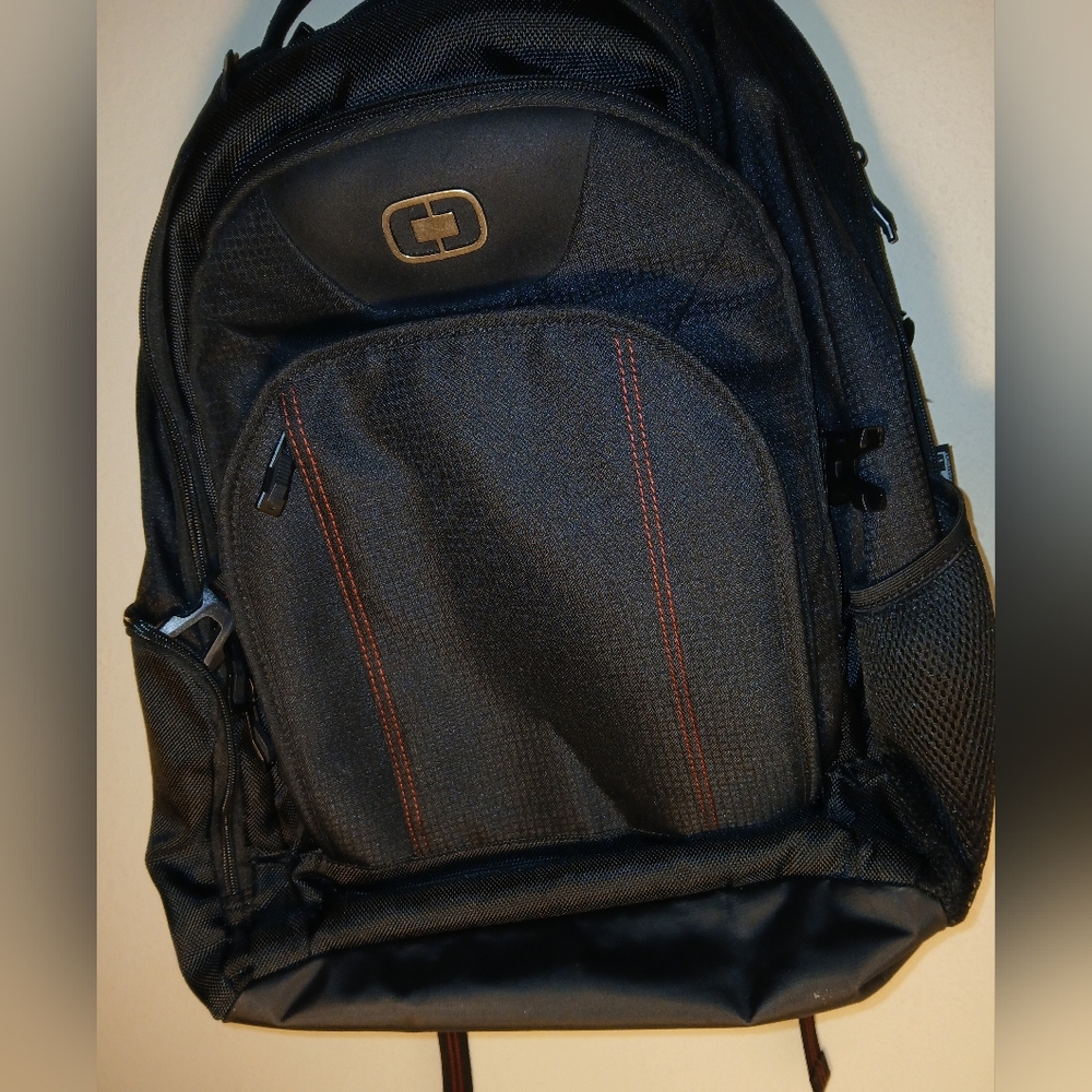 OGIO Airflow Black Laptop Tablet Backpack Multi Compartment